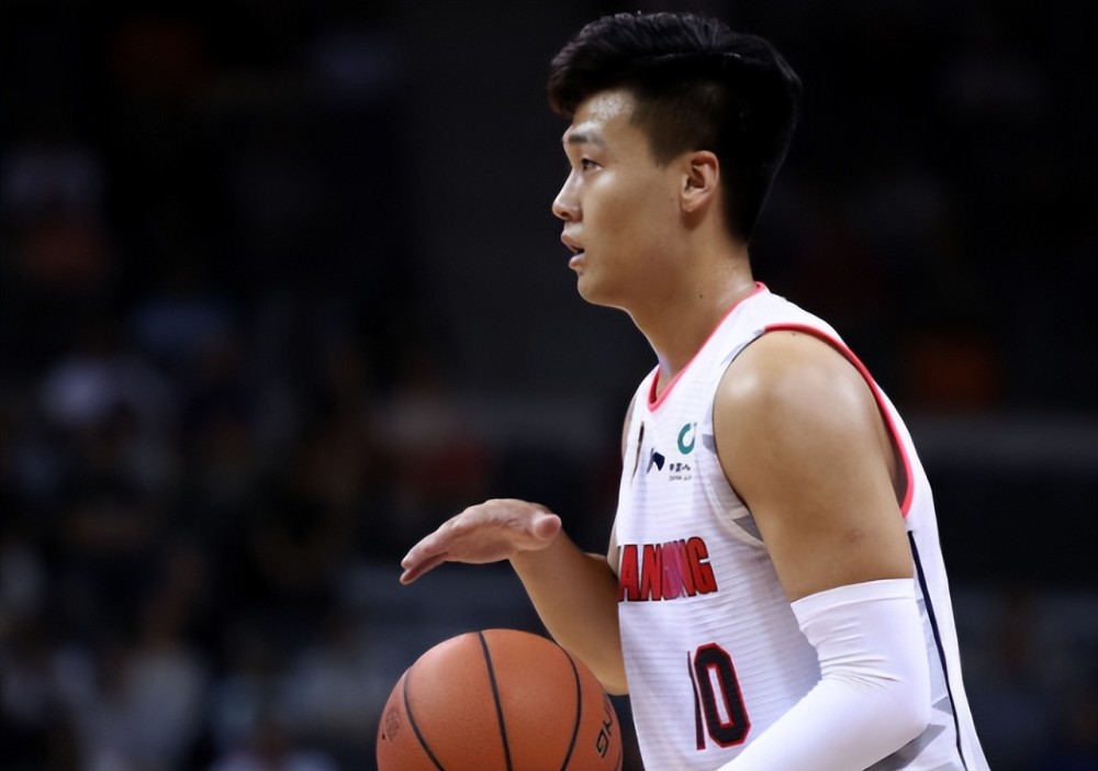 关于上海久事窗口期造点机会冲刺阶段深圳男篮遗憾出局，这一次真的奥兰多魔术调整名单备战欧篮联的信息